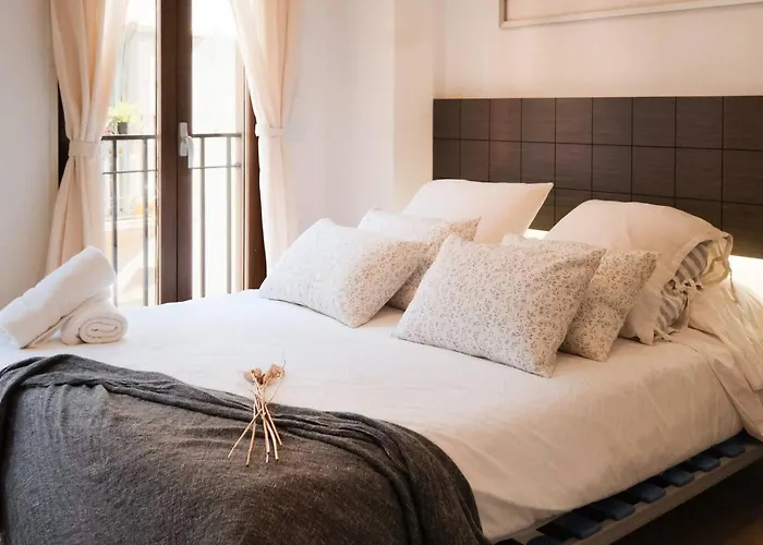 Atico Cierzo | Nuevo Duplex Terraza | Wifi | 1 Br Apartment *